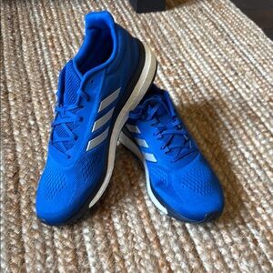 Adidas response It Running Shoes